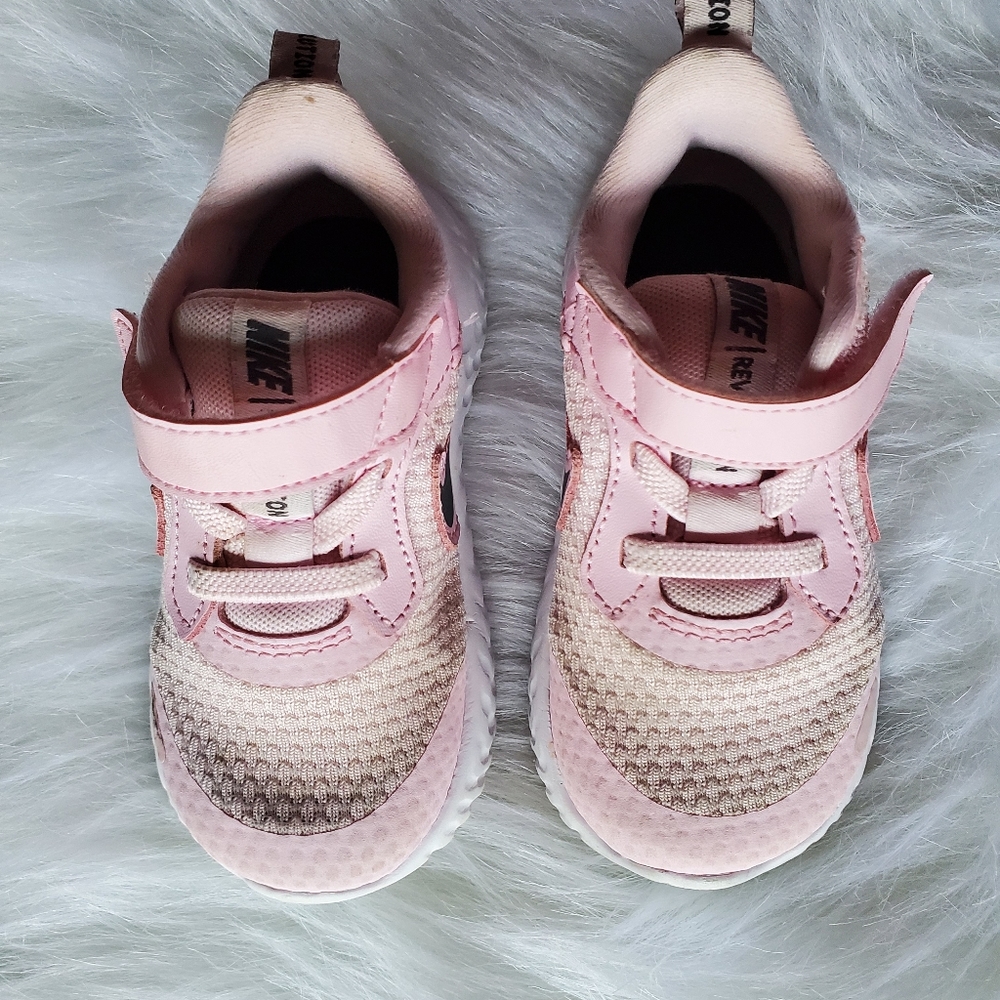 Pink foam Nike Revolution 6c Toddler Sneakers